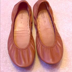 Chestnut TIEKS size 11
